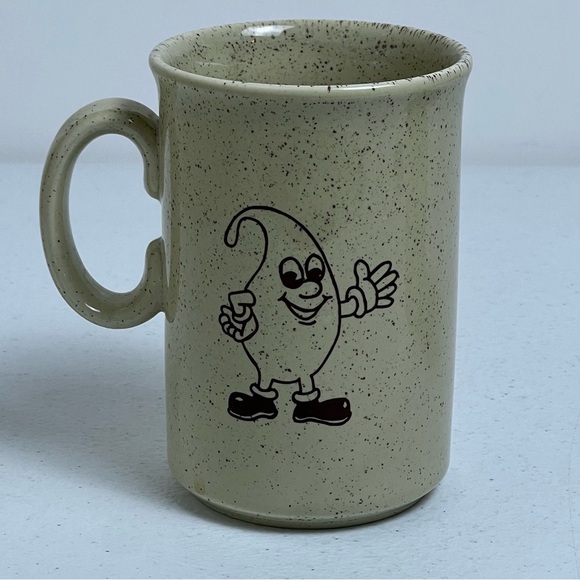 Source Unknown Speckled Tan Mugs with Character Design - Picture 9 of 10